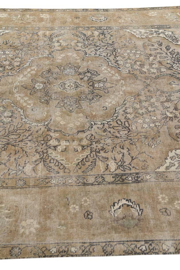 Detail image of 6' 10 x 9' Hand Knotted Ultra Vintage Persian Wool Rug