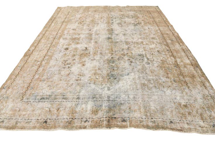 Detail image of 9' 6 x 12' 4 Hand Knotted Ultra Vintage Persian Wool Rug