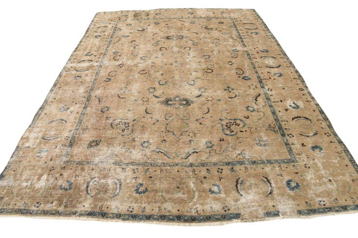 Detail image of 8' 5 x 11' 6 Hand Knotted Ultra Vintage Persian Wool Rug