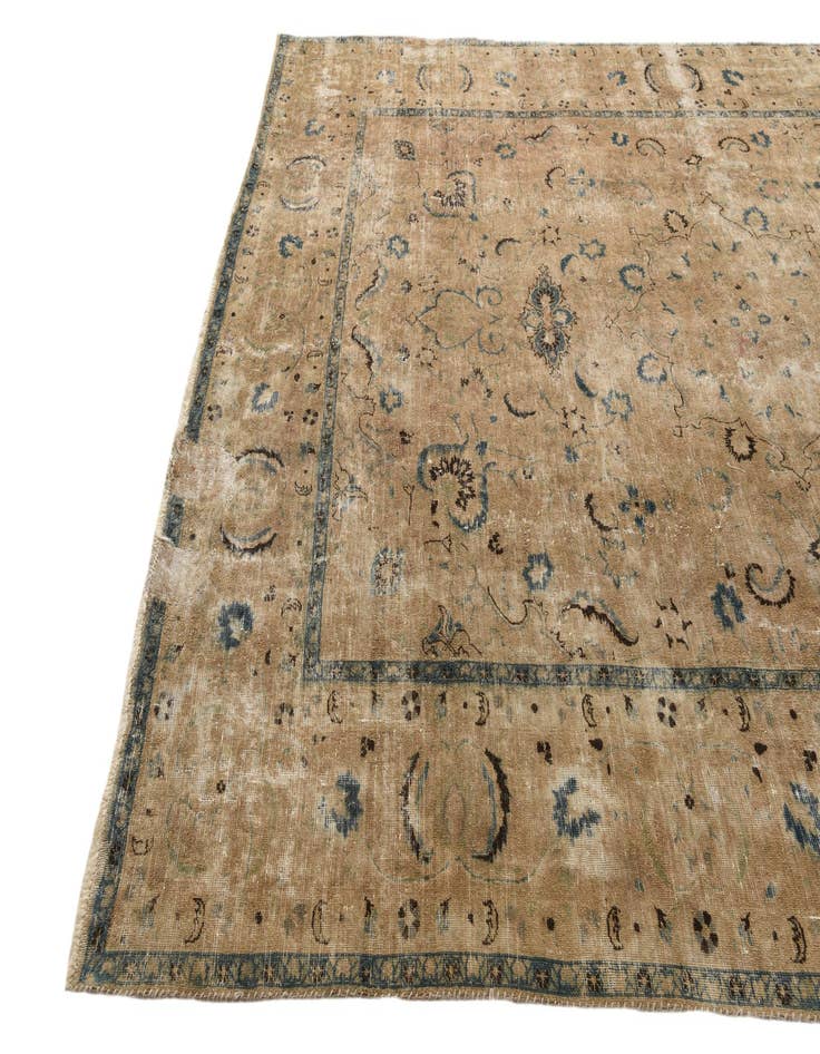 Detail image of 8' 5 x 11' 6  Hand Knotted Ultra Vintage Persian Wool Rug