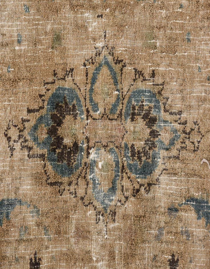 Detail image of 8' 5 x 11' 6  Hand Knotted Ultra Vintage Persian Wool Rug