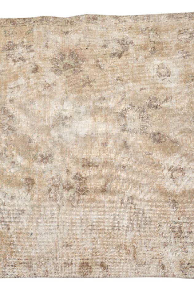 Detail image of 3' 2 x 5' 2 Hand Knotted Ultra Vintage Persian Wool Rug