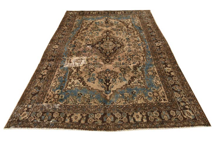 Detail image of 6' 8 x 9' 10 Hand Knotted Ultra Vintage Persian Wool Rug