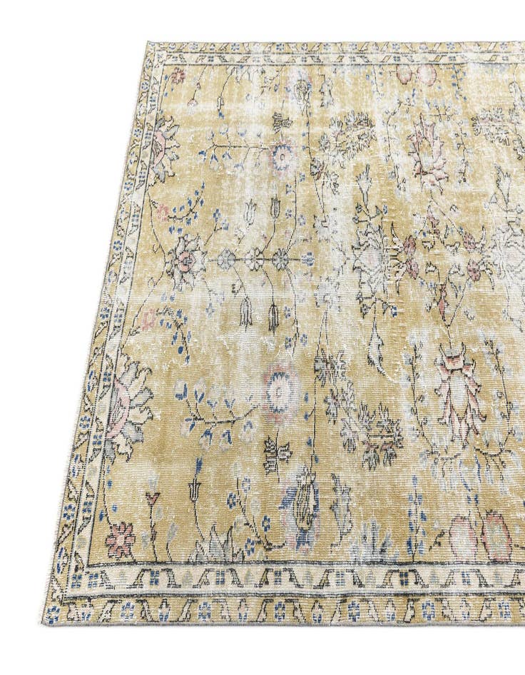 Detail image of 4' 9 x 8' Ultra Vintage Wool Rug