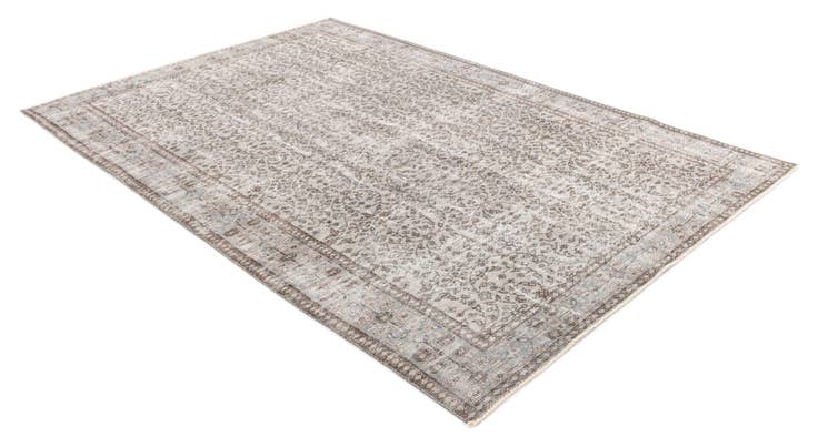 Detail image of 5' 6 x 9' 3 Ultra Vintage Wool Rug
