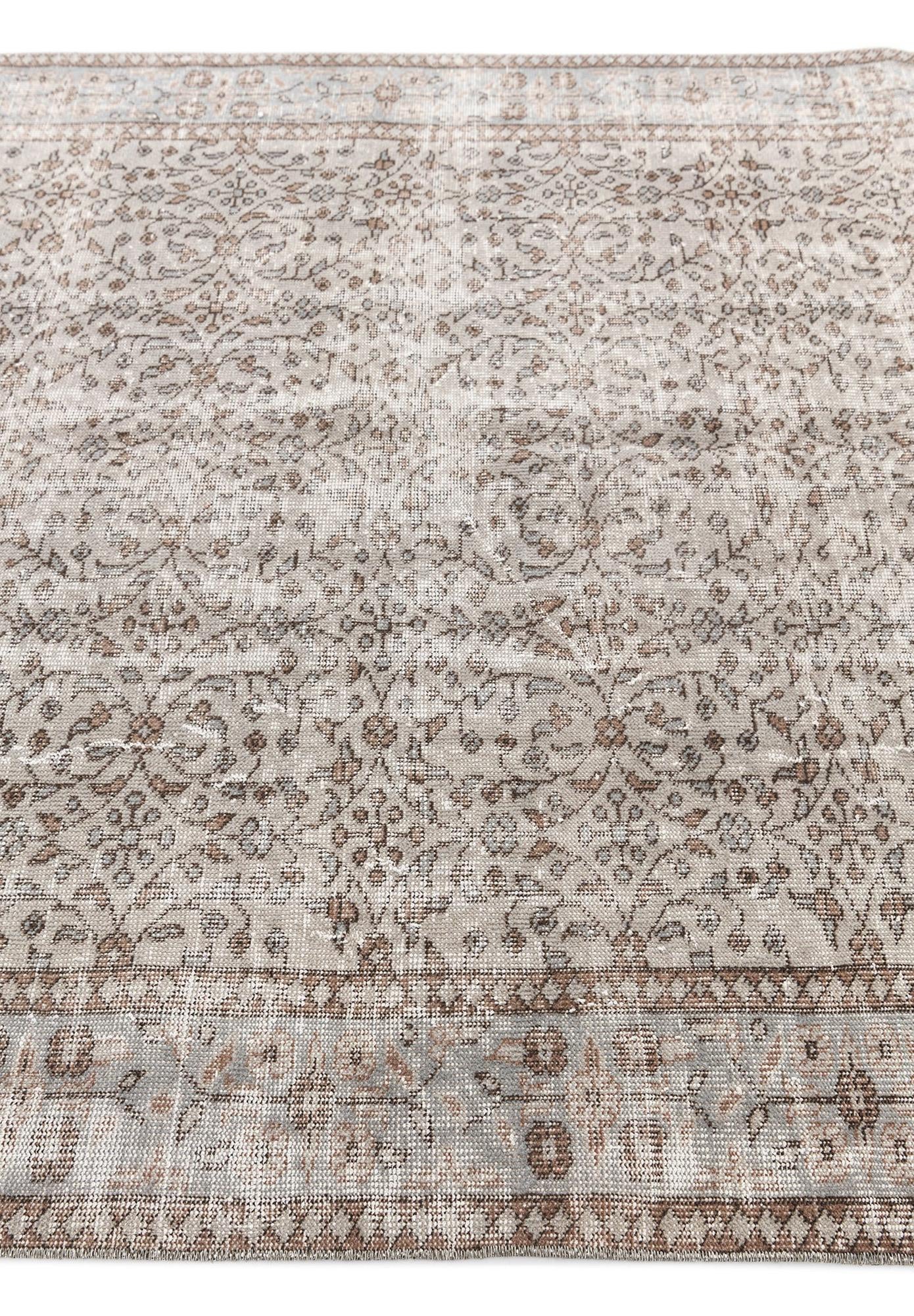 5' 6 x 9' 3 Ultra Vintage Wool Rug