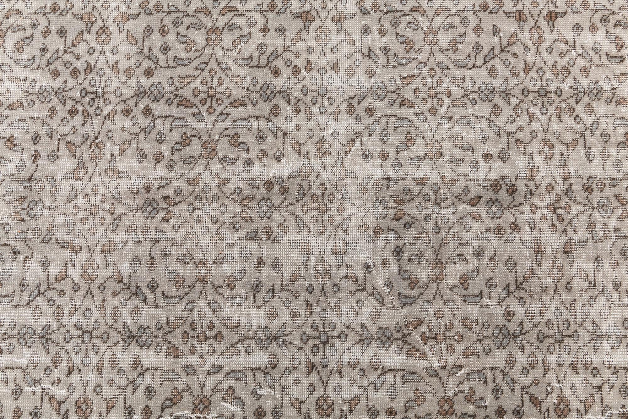 5' 6 x 9' 3 Ultra Vintage Wool Rug