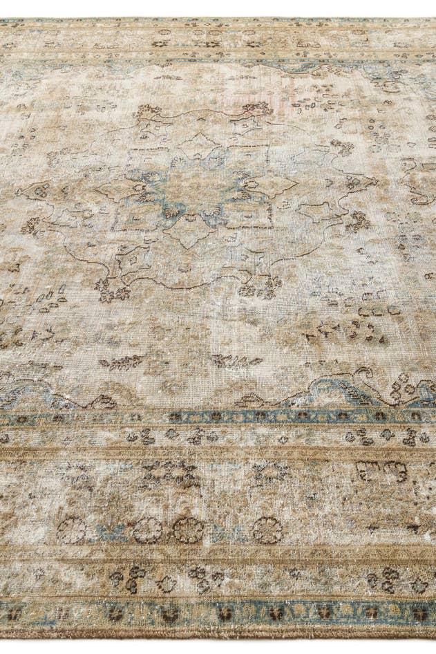 Detail image of 9' 4 x 12' 7 Hand Knotted Ultra Vintage Persian Wool Rug