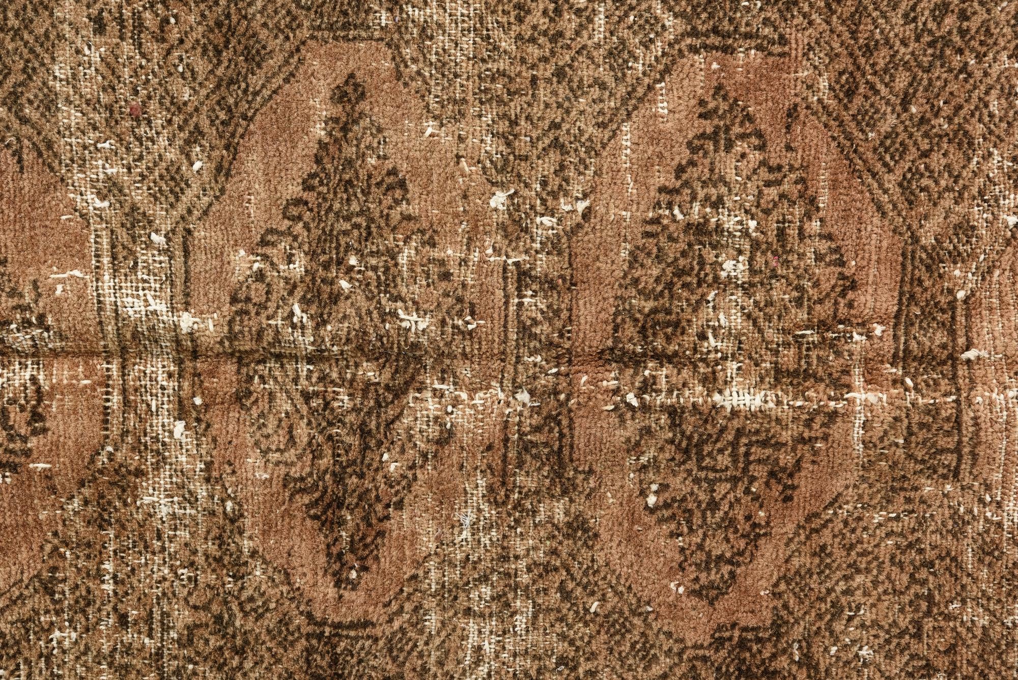 5' x 7' 8 Hand Knotted Ultra Vintage Persian Wool Rug