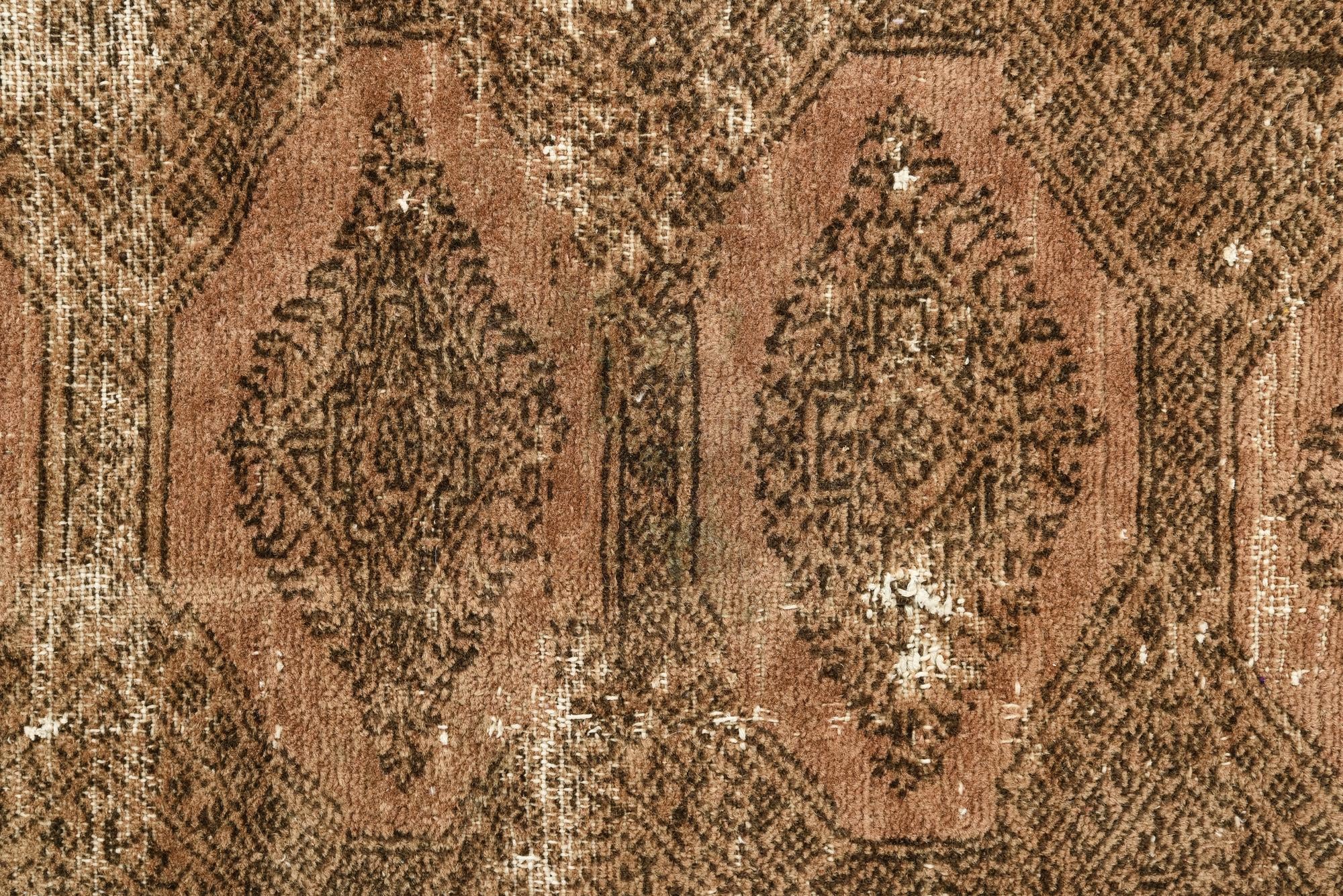 5' x 7' 8 Hand Knotted Ultra Vintage Persian Wool Rug