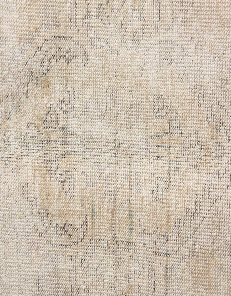 Detail image of 6' x 9' 6  Hand Knotted Ultra Vintage Persian Wool Rug