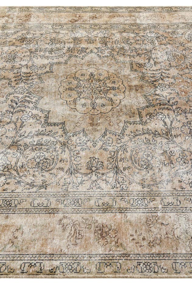 Detail image of 6' 7 x 9' 10 Hand Knotted Ultra Vintage Persian Wool Rug