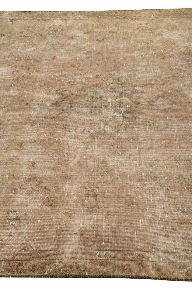 Detail image of 5' 5 x 9' 5 Hand Knotted Ultra Vintage Persian Wool Rug