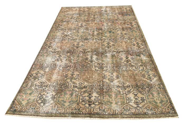 5' 5 x 8' 9 Hand Knotted Ultra Vintage Persian Wool Rug