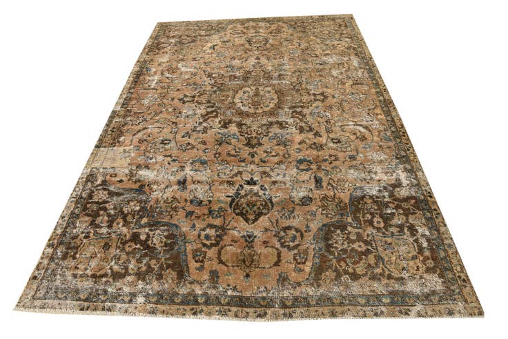 Detail image of 6' x 9' 2 Hand Knotted Ultra Vintage Persian Wool Rug