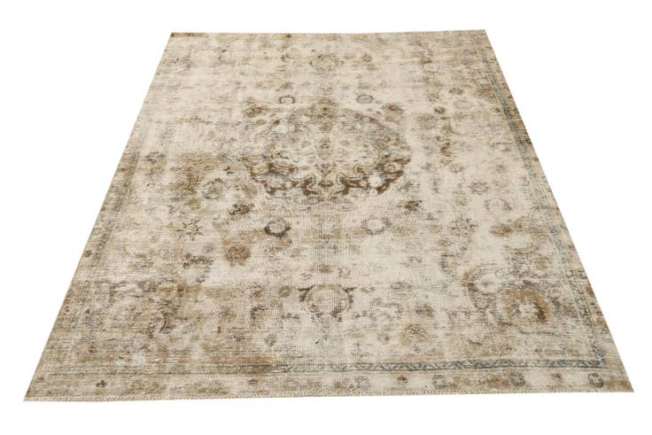 Detail image of 7' 8 x 9' 8 Hand Knotted Ultra Vintage Persian Wool Rug