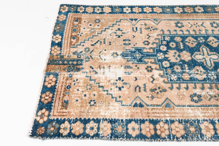 Detail image of 3' 3 x 5' 9 Hand Knotted Ultra Vintage Persian Wool Rug