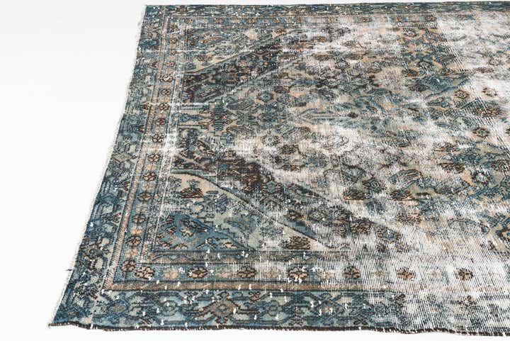 6' x 9' Hand Knotted Ultra Vintage Persian Wool Rug