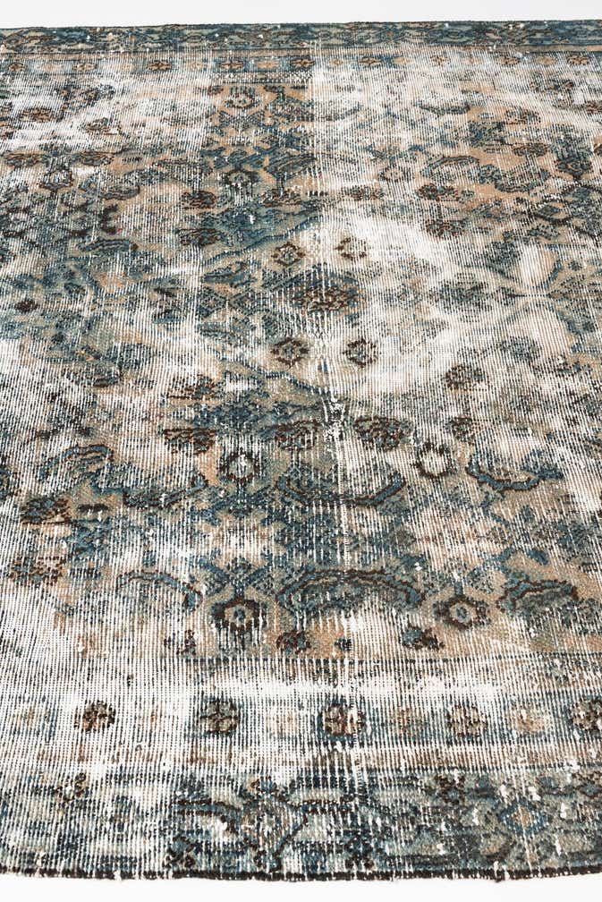 6' x 9' Hand Knotted Ultra Vintage Persian Wool Rug