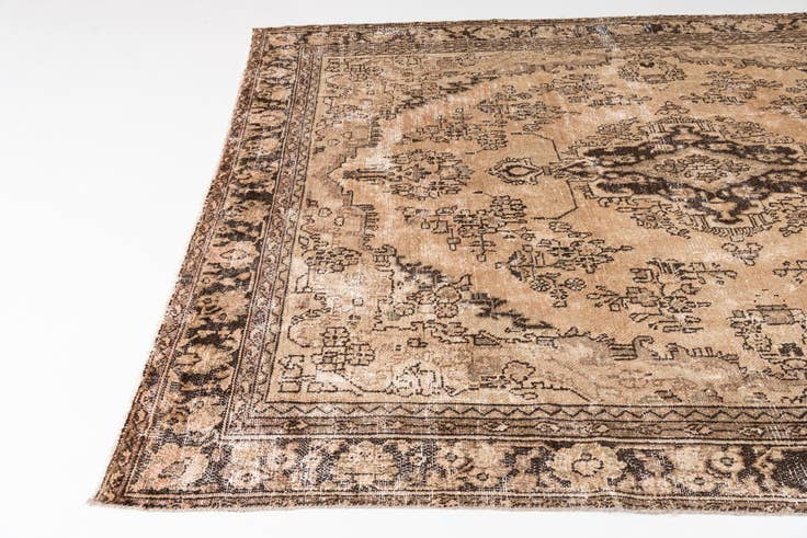 Detail image of 6' 8 x 9' 7 Hand Knotted Ultra Vintage Persian Wool Rug