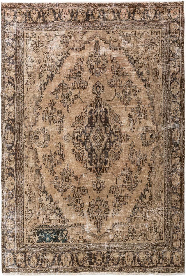 Detail image of 6' 8 x 9' 7 Hand Knotted Ultra Vintage Persian Wool Rug