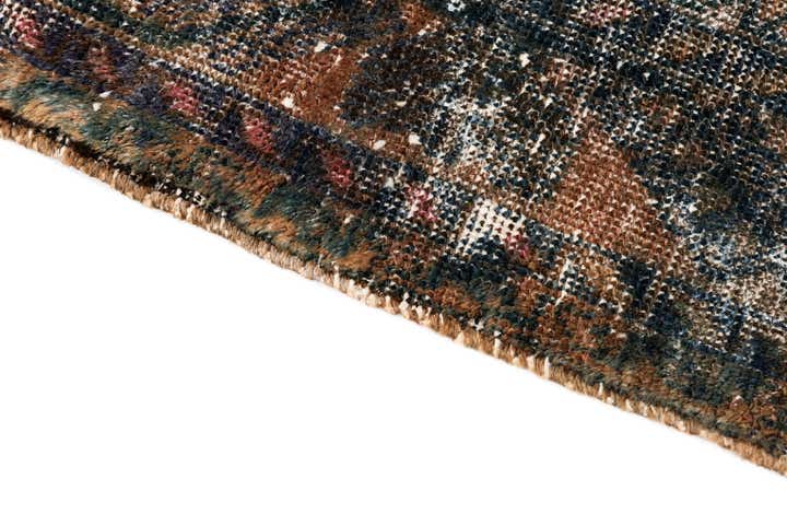 5' 1 x 6' 6 Hand Knotted Ultra Vintage Persian Wool Rug