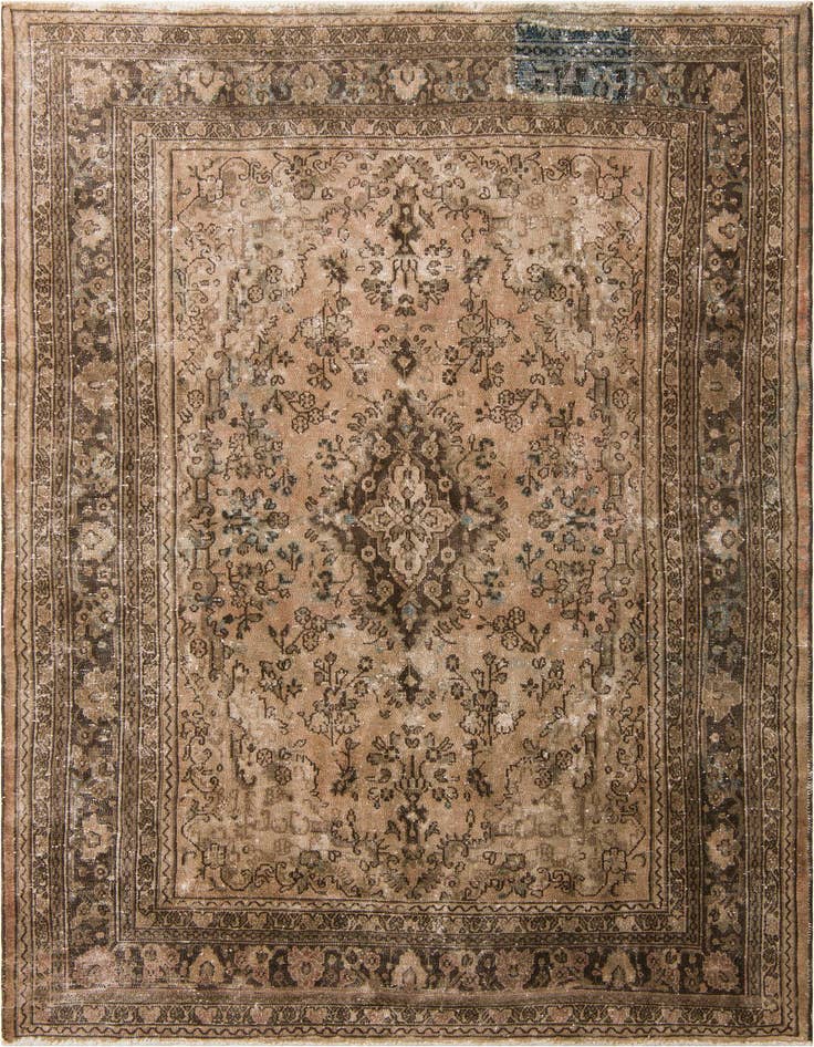 Detail image of 7' x 10' 6 Hand Knotted Ultra Vintage Persian Wool Rug