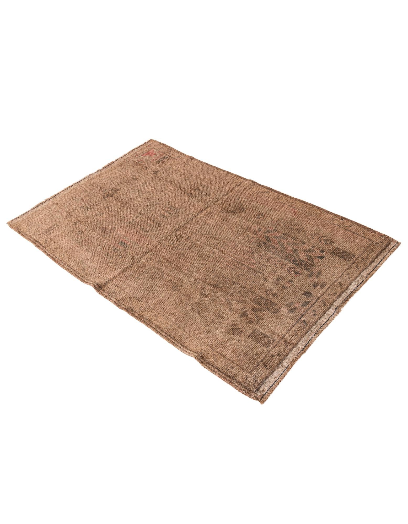 2' 10 x 4' 8 Hand Knotted Ultra Vintage Persian Wool Rug