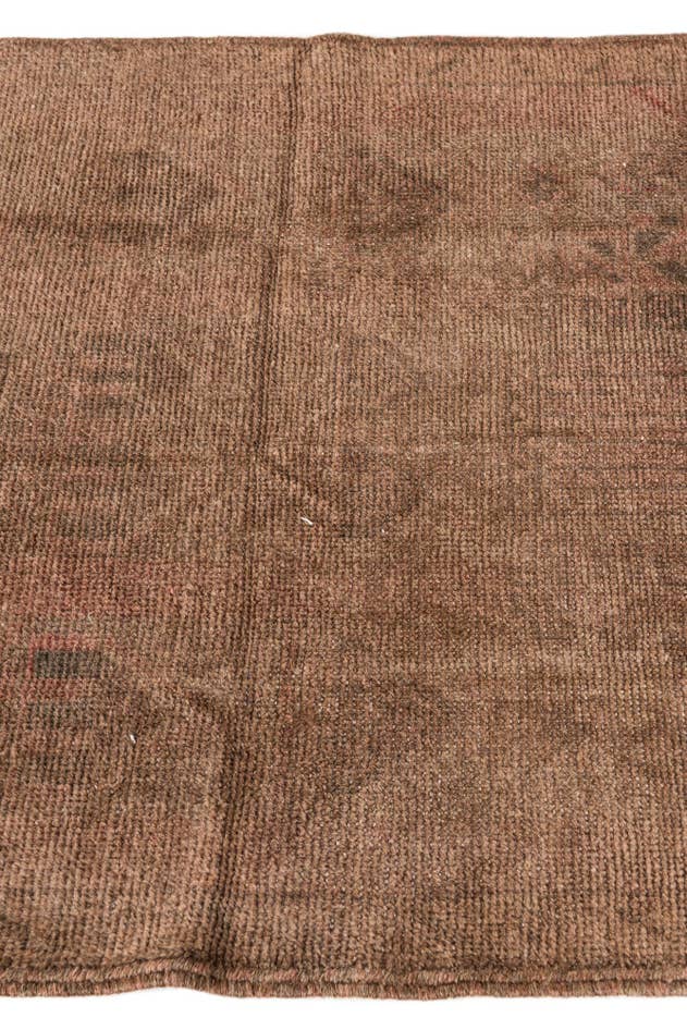 Detail image of 2' 10 x 4' 8 Hand Knotted Ultra Vintage Persian Wool Rug