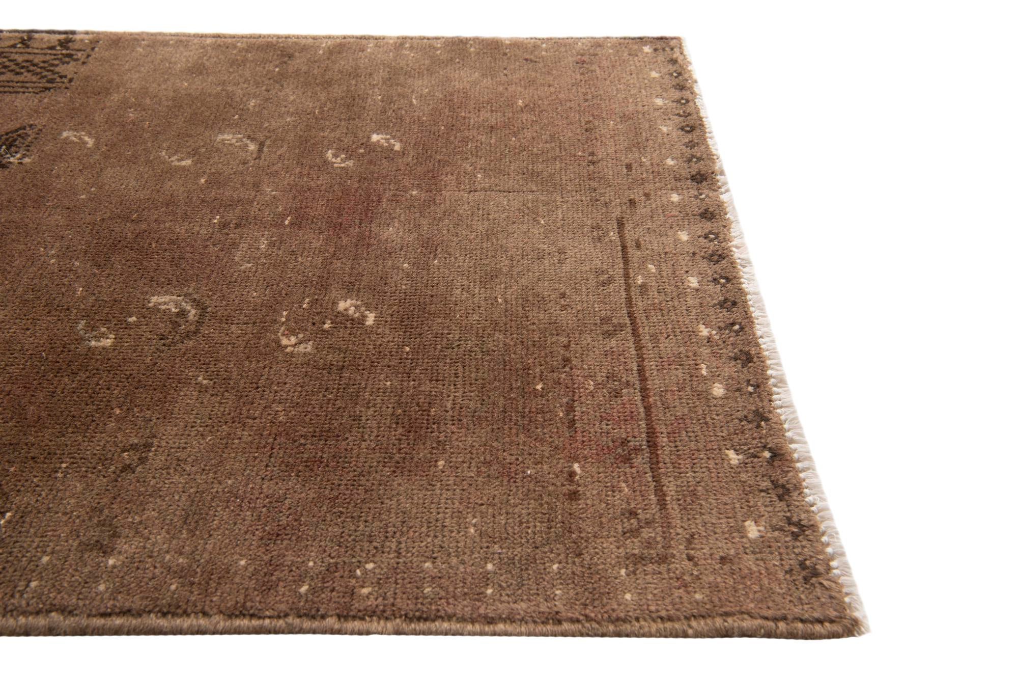 2' 8 x 3' 6 Hand Knotted Ultra Vintage Persian Wool Rug