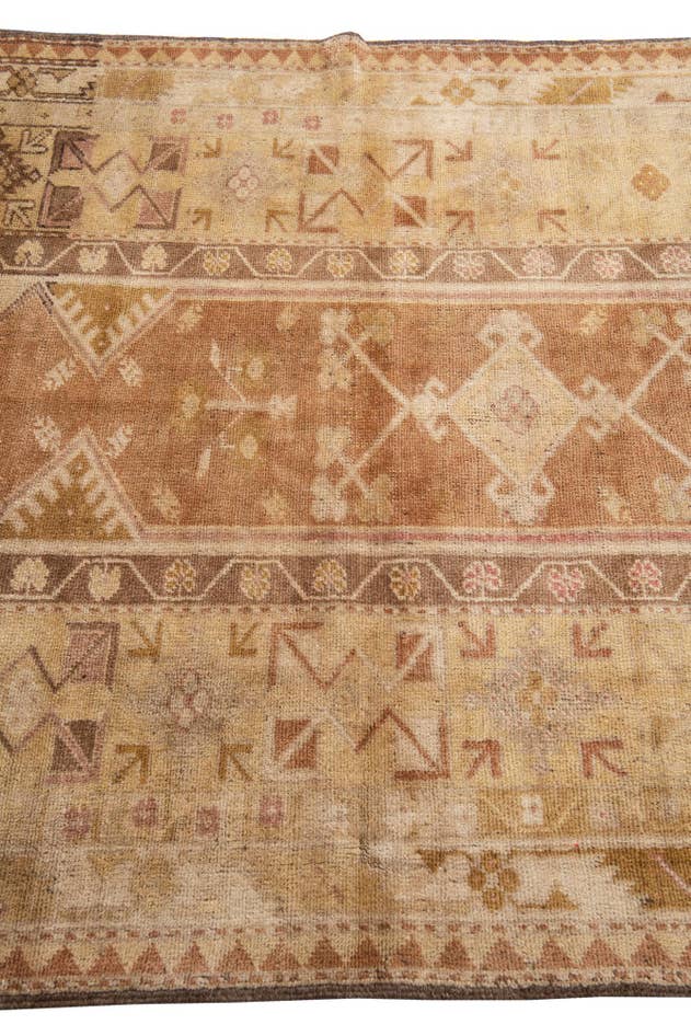 Detail image of 4' 1 x 7' 3 Hand Knotted Ultra Vintage Persian Wool Rug