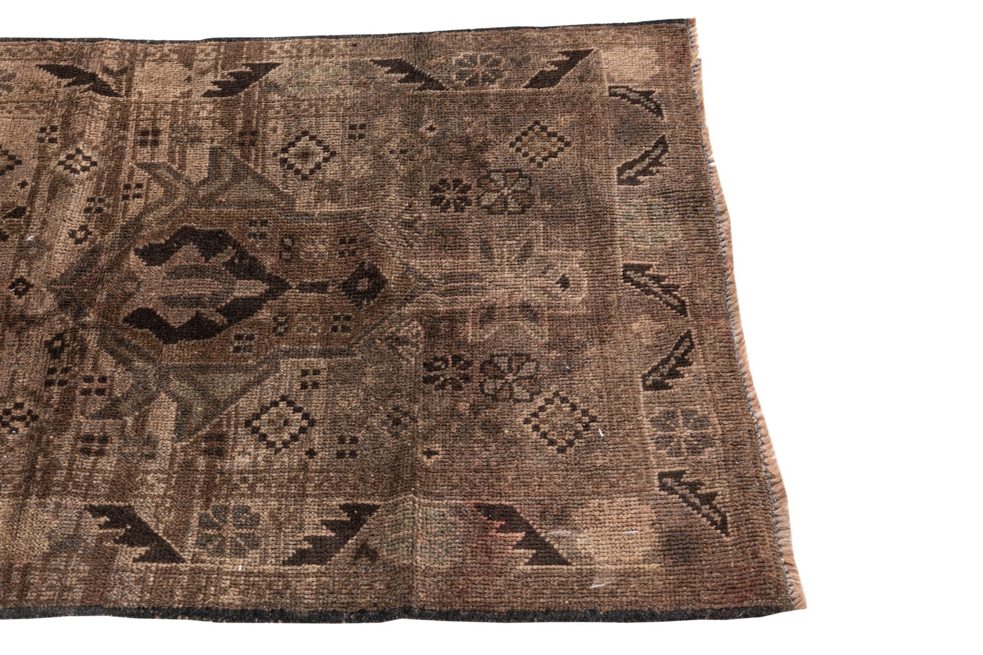 2' 5 x 4' 1 Hand Knotted Ultra Vintage Persian Wool Rug