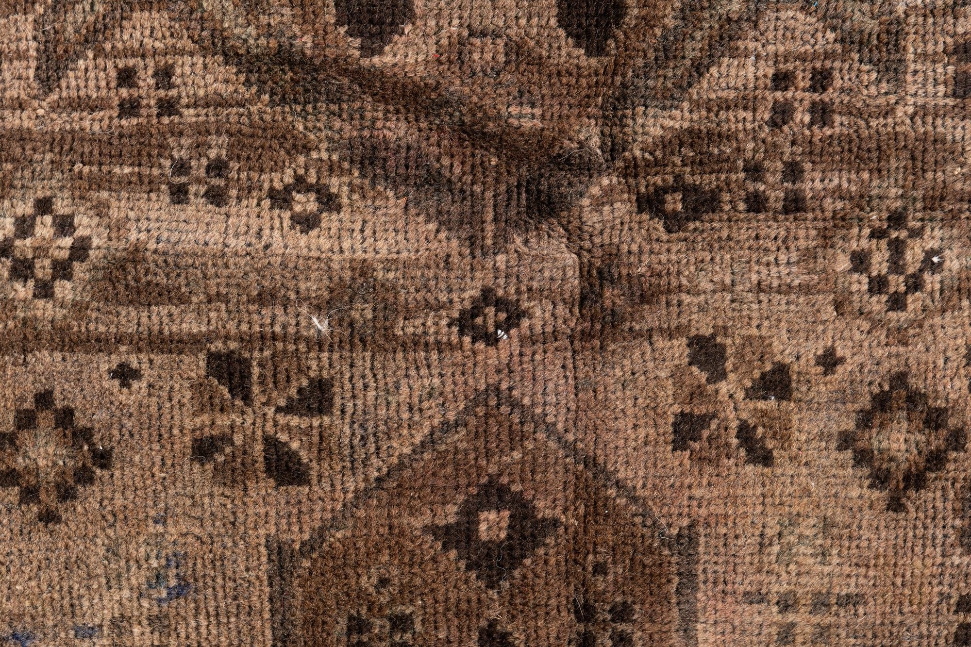 2' 5 x 4' 1 Hand Knotted Ultra Vintage Persian Wool Rug