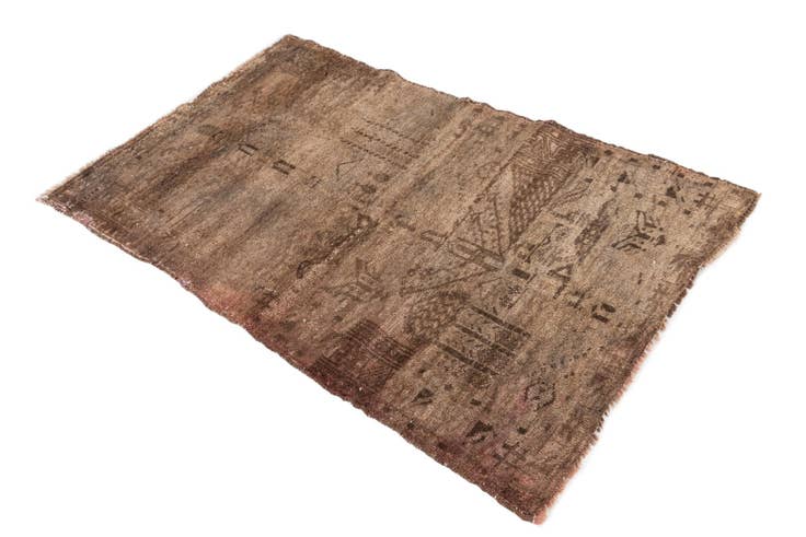 Detail image of 2' 9 x 4' 3 Hand Knotted Ultra Vintage Persian Wool Rug