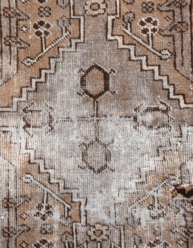 Detail image of 6' 6 x 9' 10  Hand Knotted Ultra Vintage Persian Wool Rug