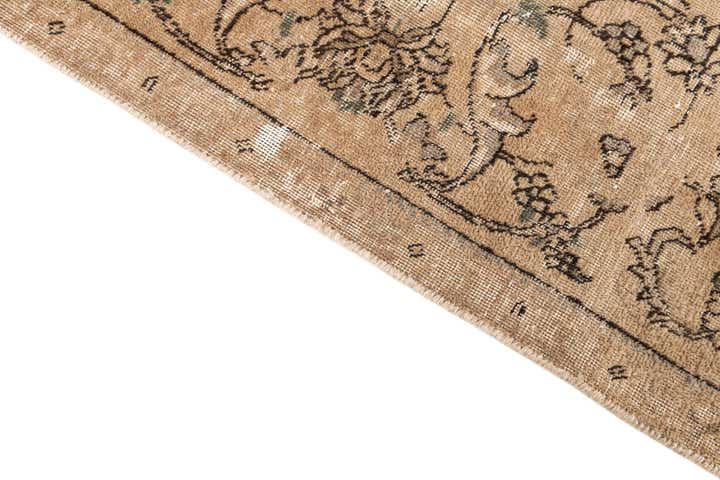 4' 9 x 8' Hand Knotted Ultra Vintage Persian Wool Rug