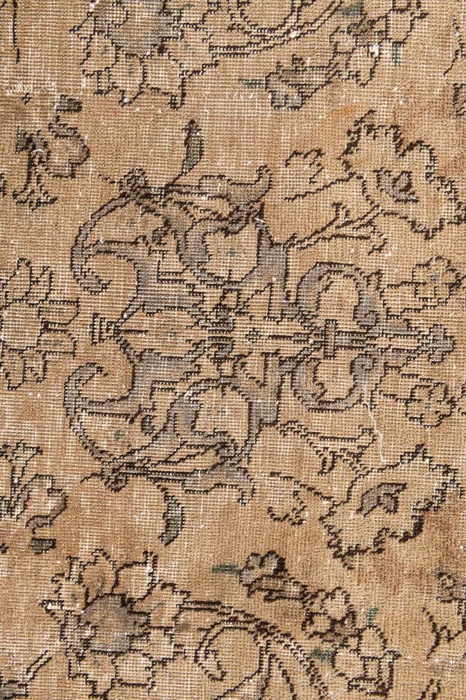 4' 9 x 8' Hand Knotted Ultra Vintage Persian Wool Rug