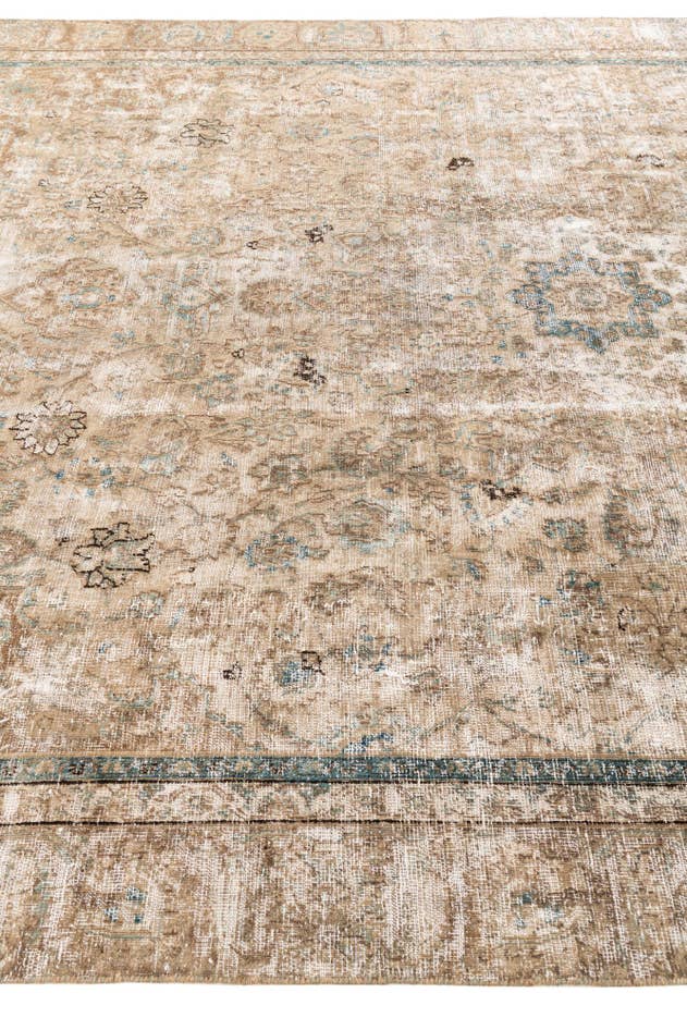 Detail image of 8' 8 x 12' 2 Hand Knotted Ultra Vintage Persian Wool Rug