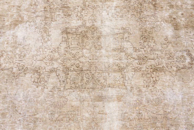 Detail image of 8' 7 x 11' 5 Hand Knotted Ultra Vintage Persian Wool Rug