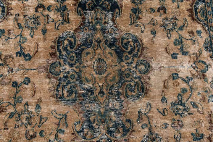 4' 10 x 8' 6 Hand Knotted Ultra Vintage Persian Wool Rug