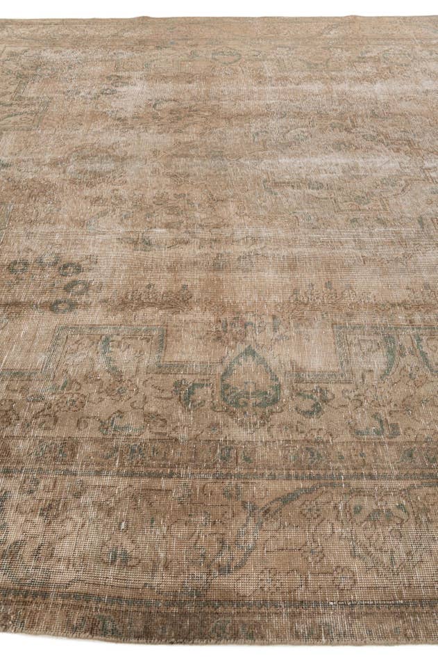 Detail image of 9' 8 x 12' 7 Hand Knotted Ultra Vintage Persian Wool Rug