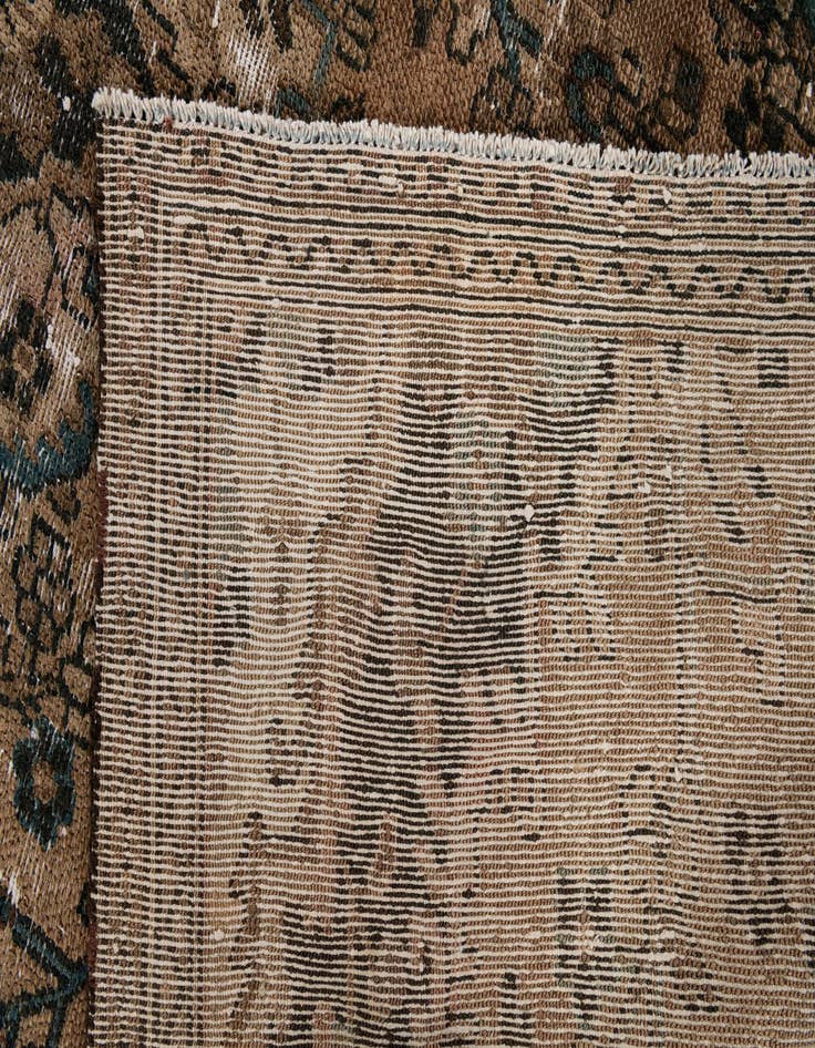 Detail image of 5' 7 x 8' 10  Hand Knotted Ultra Vintage Persian Wool Rug