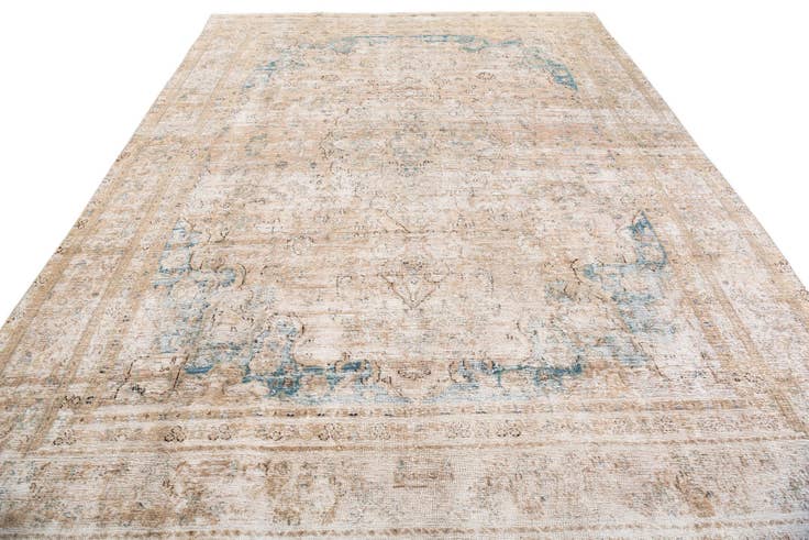 Detail image of 8' 10 x 12' 2 Hand Knotted Ultra Vintage Persian Wool Rug