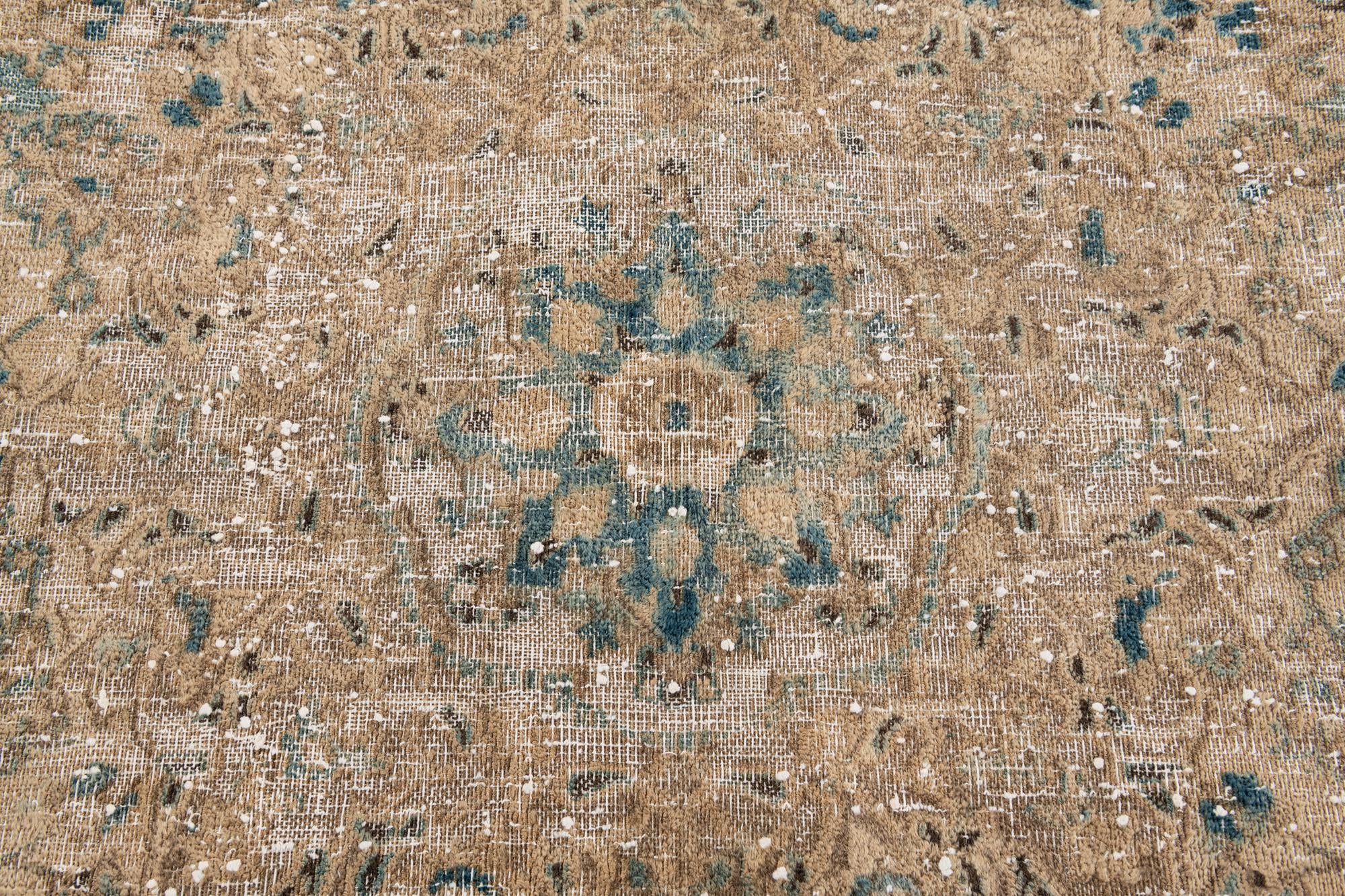 6' x 8' 7 Hand Knotted Ultra Vintage Wool Rug