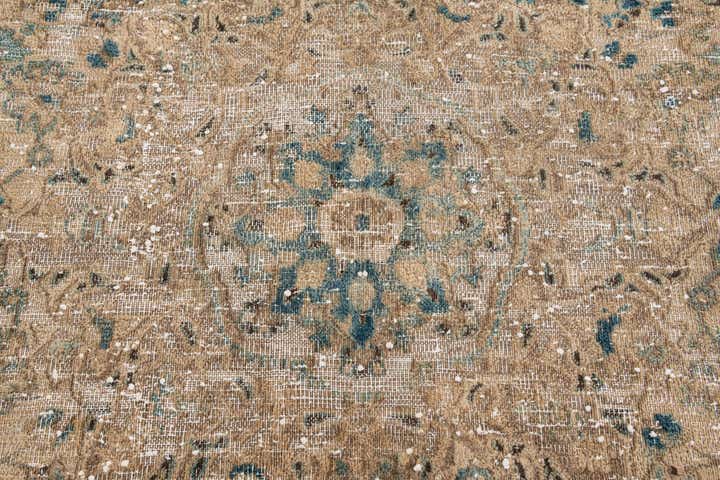6' x 8' 7 Hand Knotted Ultra Vintage Wool Rug