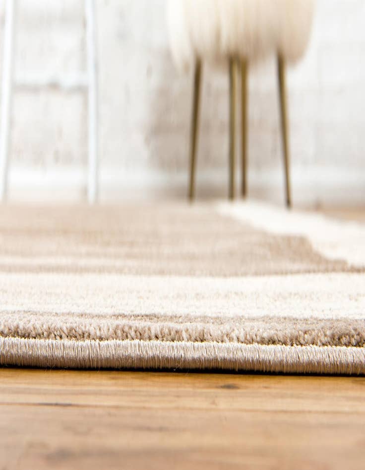 Detail image of Jill Zarin 5' x 8' Uptown Yorkville Rug