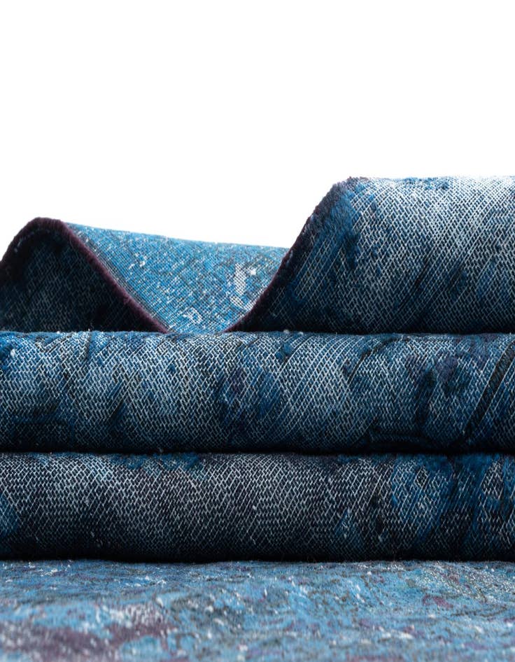 Detail image of 9' 9 x 12' 5 Vintage Royal Wool Rug