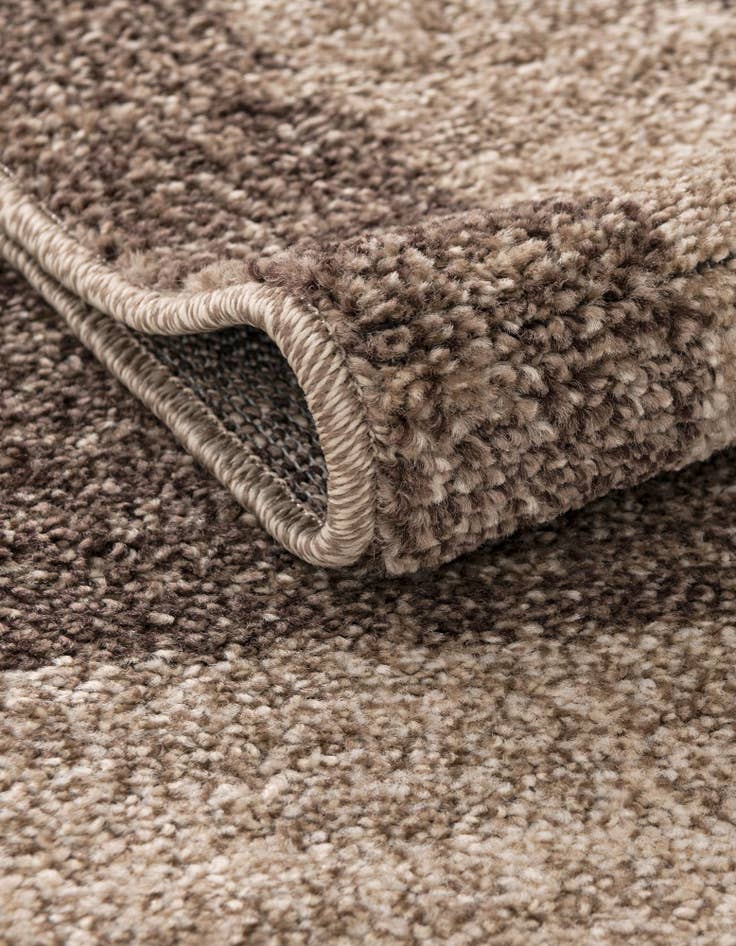 Detail image of 7' 10 x 7' 10 Angelica Round Rug