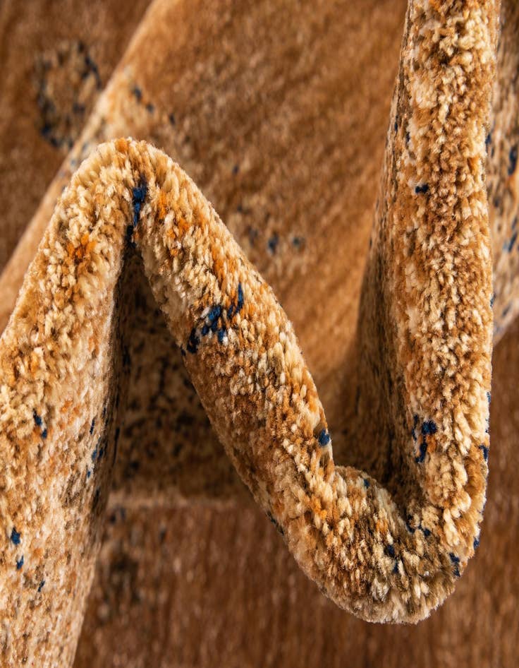 Detail image of 4' 5 x 4' 5 Charlestown Round Rug