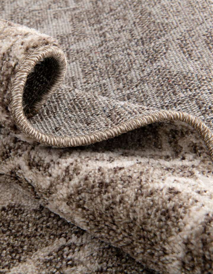 8' x 8' Damask Round Rug